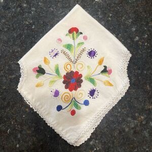 Vintage Embroidered Linen Bread‎ Basket Napkin Flowers in Vibrant Colors 17x16"